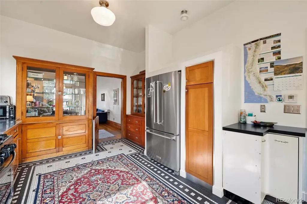 328 S Lincoln Street Denver CO 80209