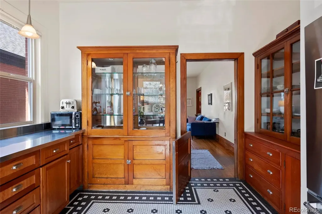 328 S Lincoln Street Denver CO 80209