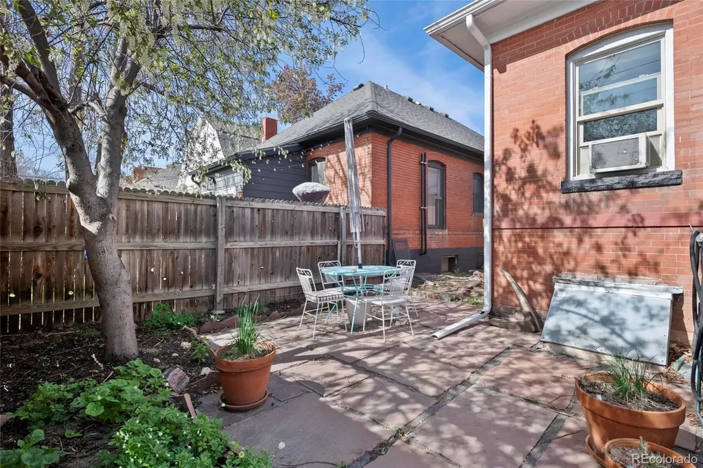 328 S Lincoln Street Denver CO 80209