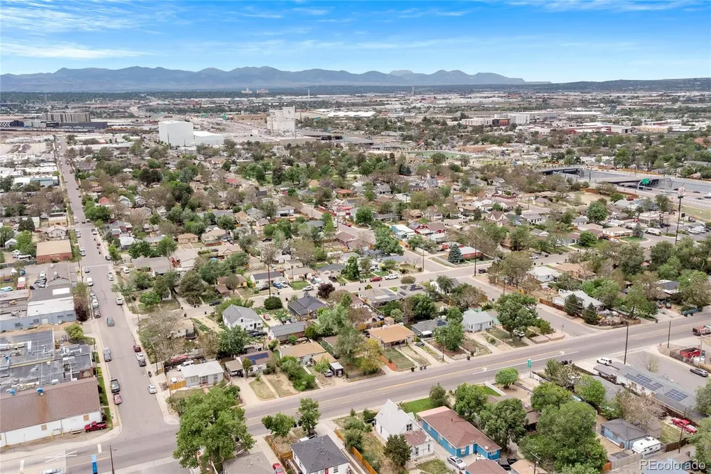 4329 Steele Street Denver CO 80216
