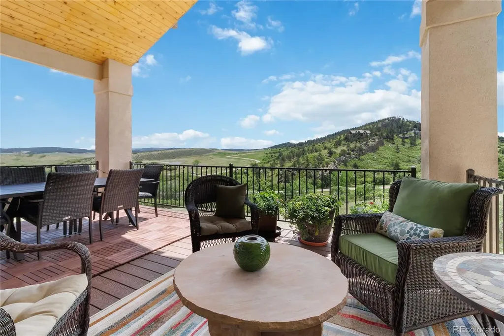 5330 Country Club Drive Larkspur CO 80118