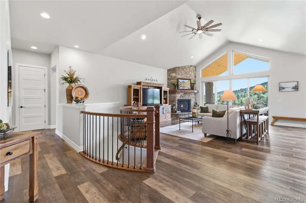 5330 Country Club Drive Larkspur CO 80118