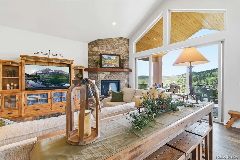 5330 Country Club Drive Larkspur CO 80118
