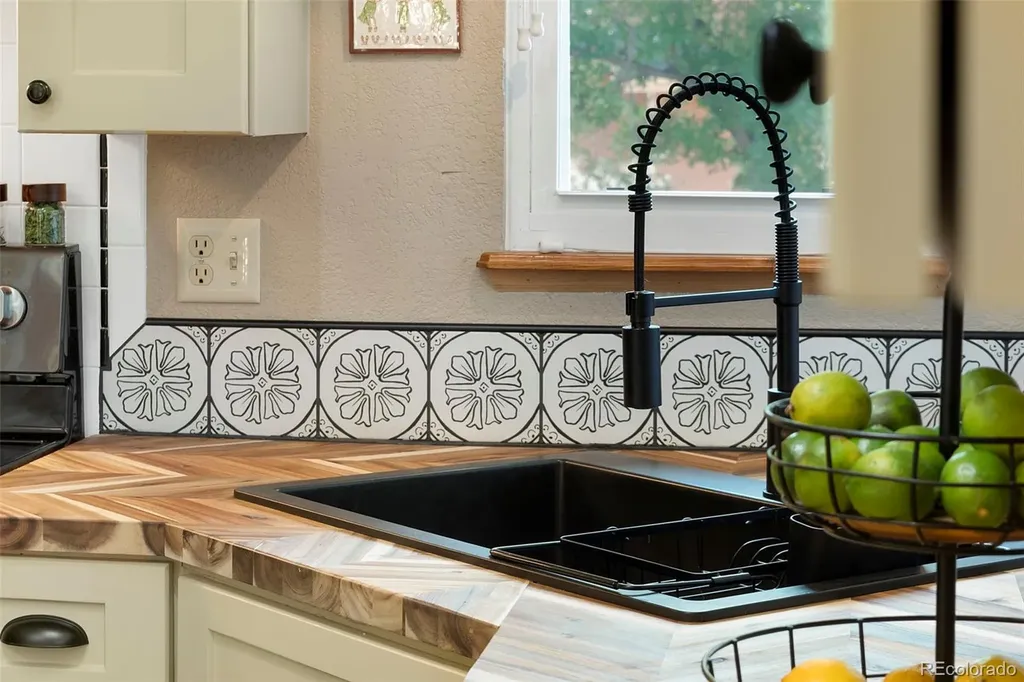 2124 Thunderstone Court Fort Collins CO 80525