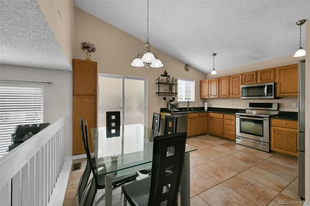 4931 S Danube Street Aurora CO 80015