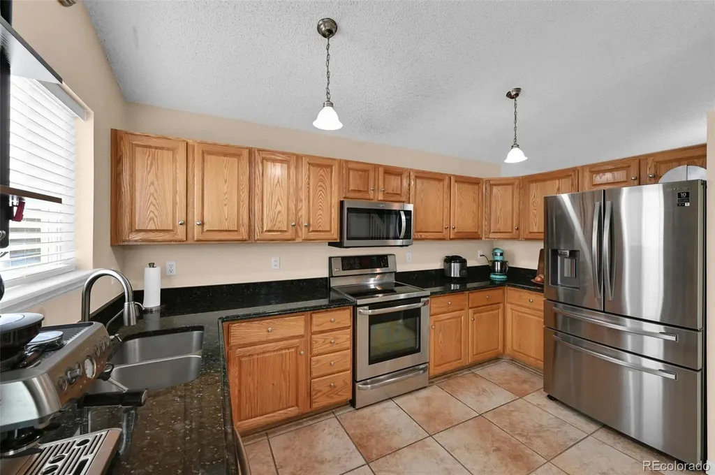 4931 S Danube Street Aurora CO 80015