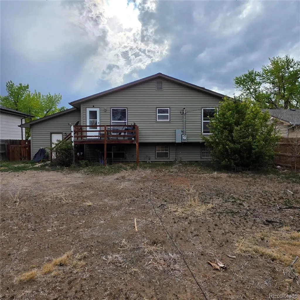 1036 Mobile Street Aurora CO 80011