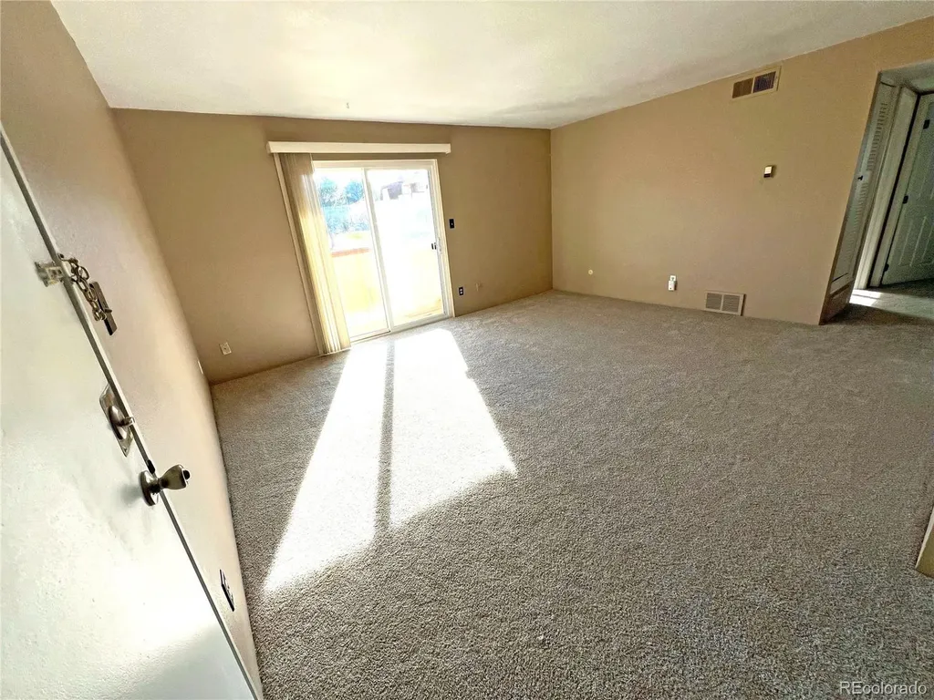 10211 Ura Lane Thornton CO 80260