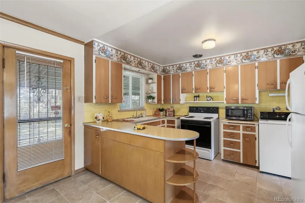 5845 W 37th Avenue Denver CO 80212