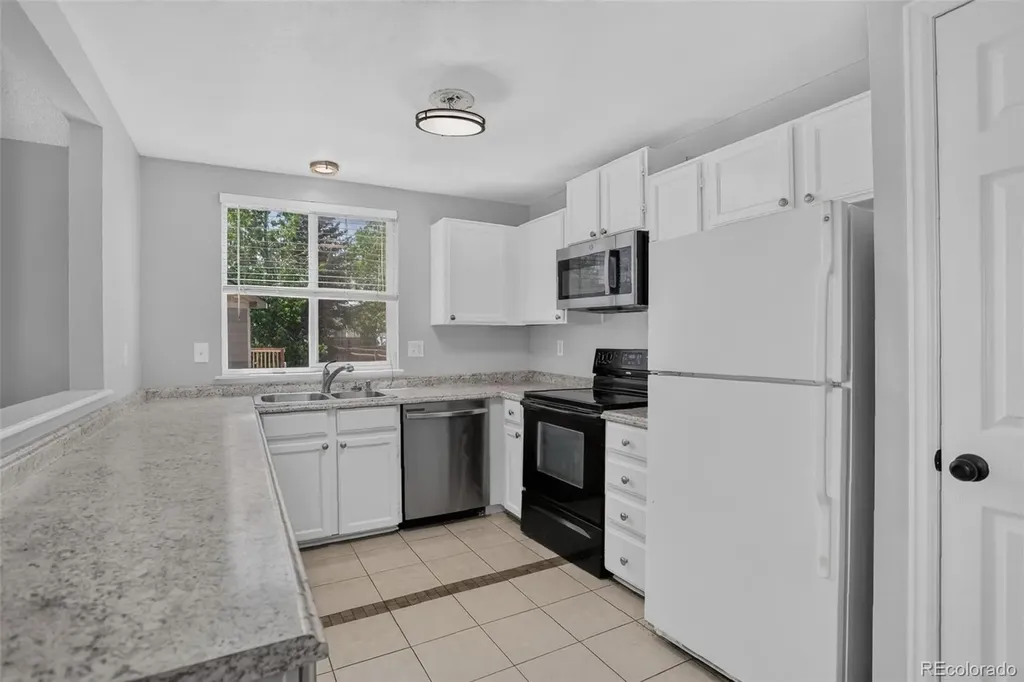 19743 E Oxford Drive Aurora CO 80013