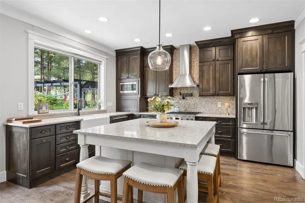 672 Cumberland Road Larkspur CO 80118