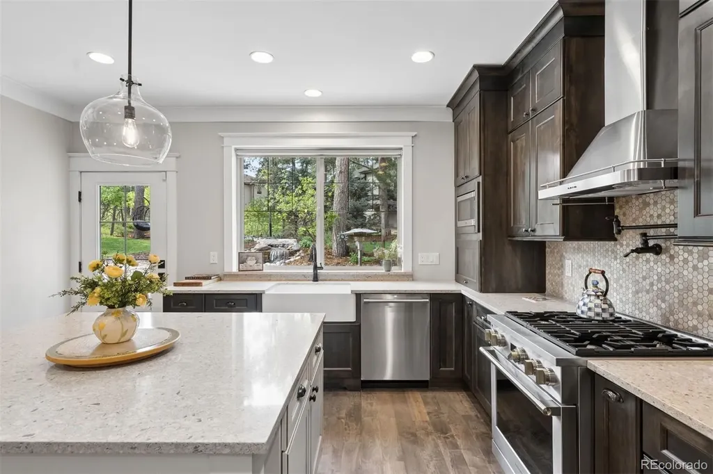 672 Cumberland Road Larkspur CO 80118