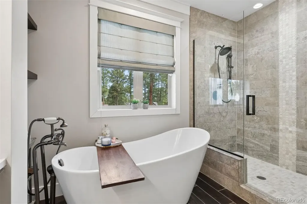 672 Cumberland Road Larkspur CO 80118
