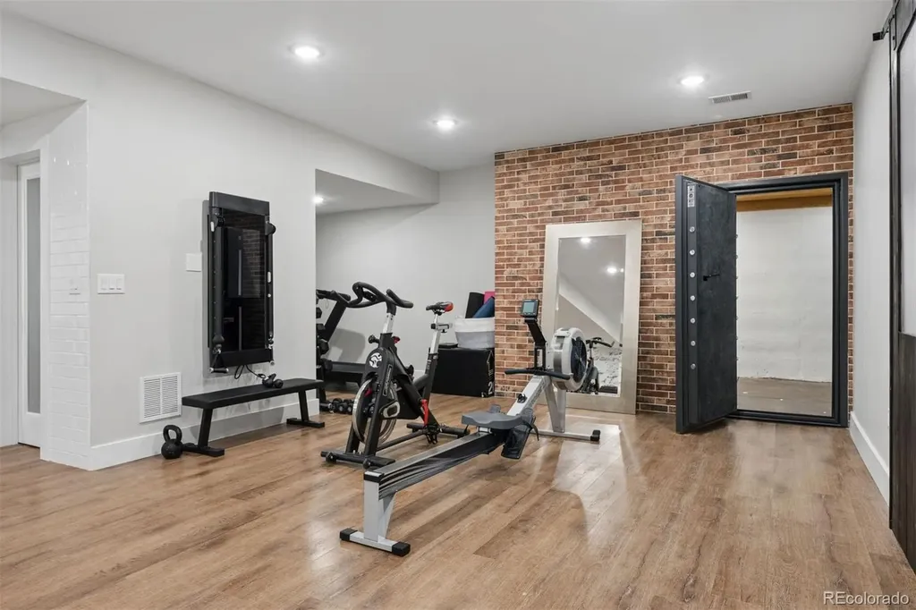 672 Cumberland Road Larkspur CO 80118