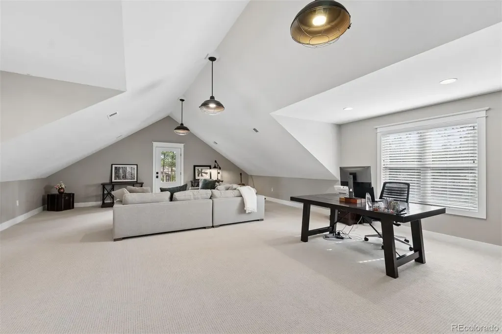 672 Cumberland Road Larkspur CO 80118