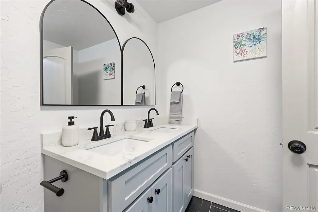 1143 Longwood Avenue Pueblo CO 81004