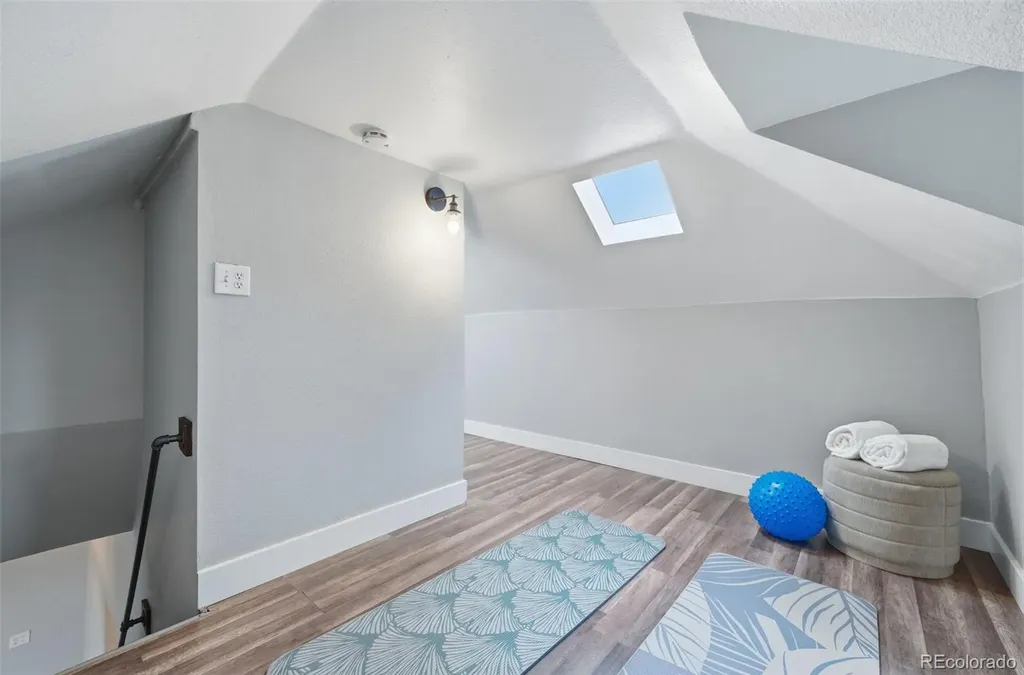 4448 Logan Street Denver CO 80216