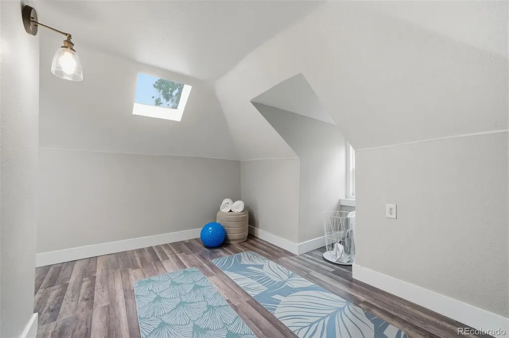 4448 Logan Street Denver CO 80216