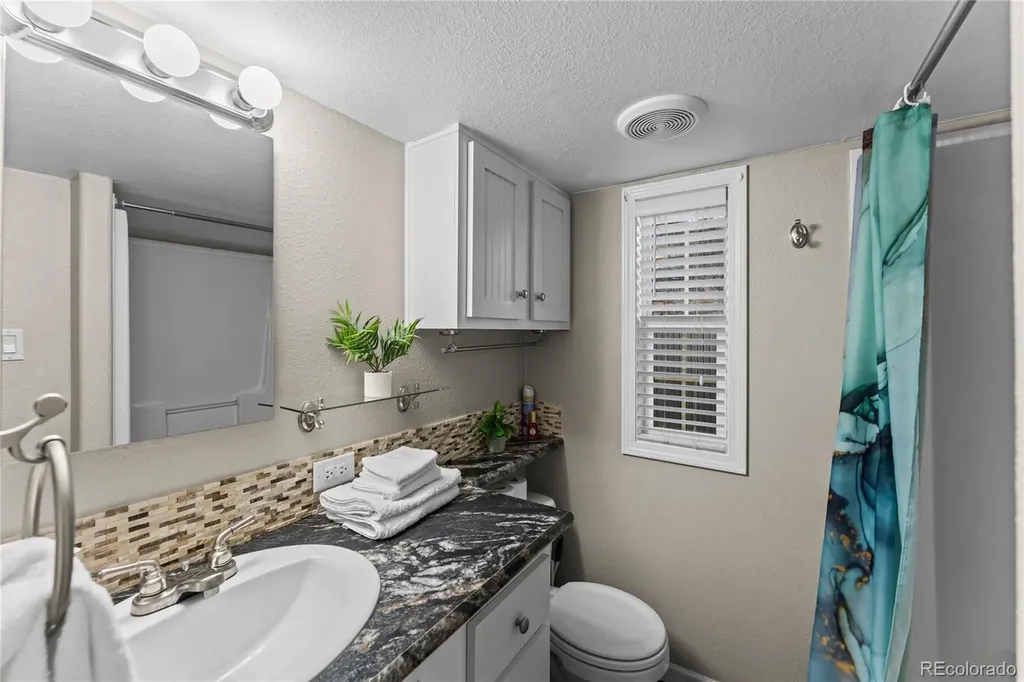 19253 E Highway 24 Woodland Park CO 80863