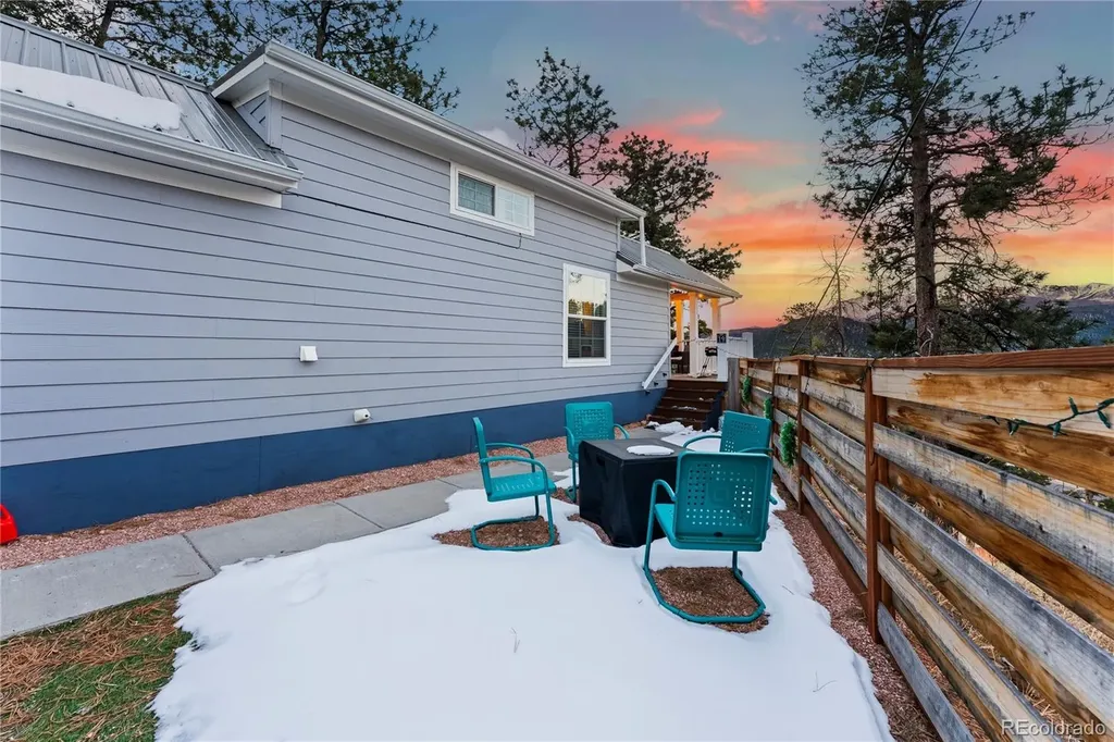 19253 E Highway 24 Woodland Park CO 80863