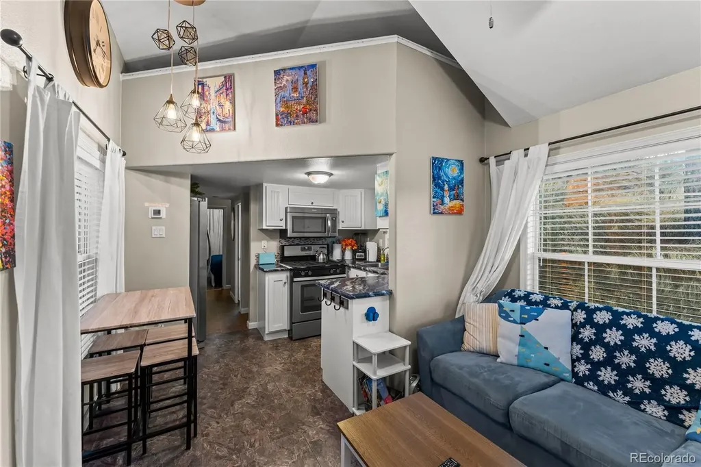 19253 E Highway 24 Woodland Park CO 80863