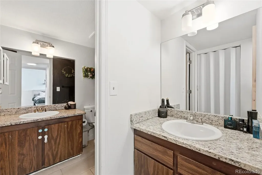 4681 S Decatur Street Englewood CO 80110