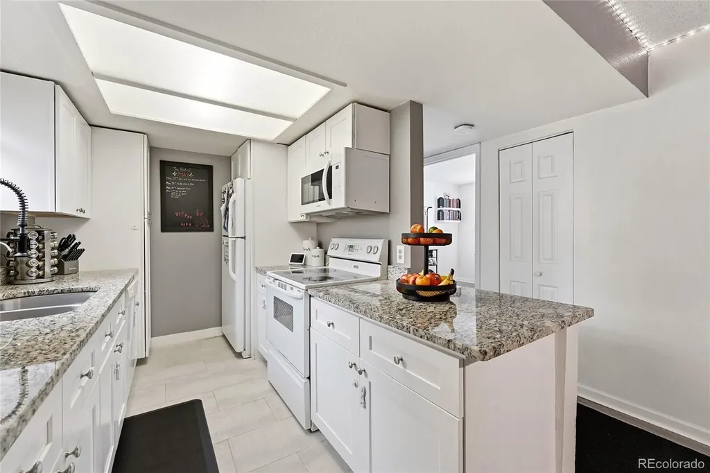 4681 S Decatur Street Englewood CO 80110