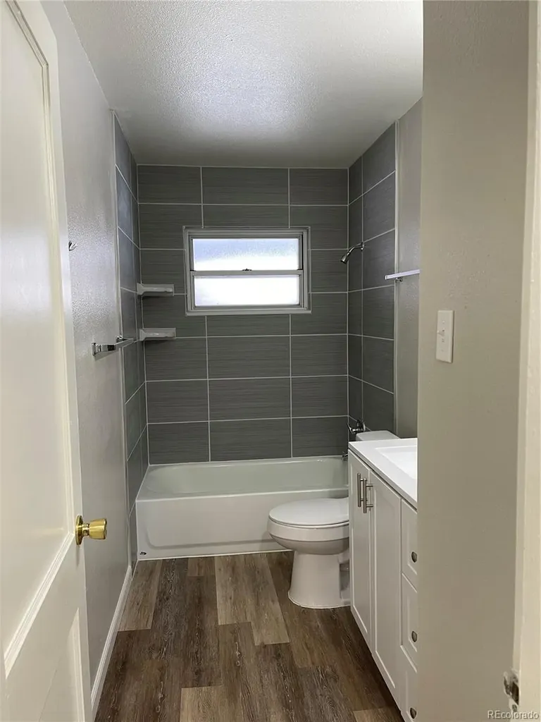1250 Worchester Street Aurora CO 80011