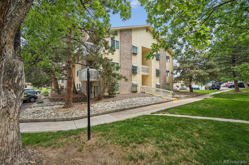12470 E Cornell Avenue Aurora CO 80014