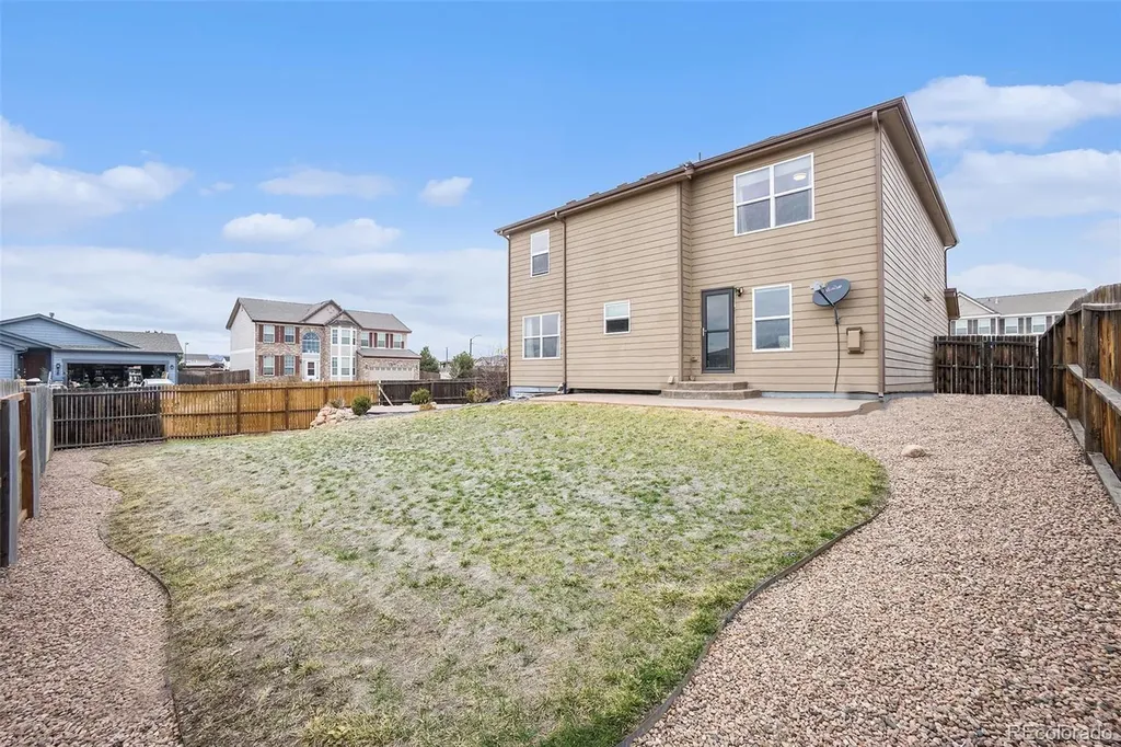 8317 Chasewood Loop Colorado Springs CO 80908