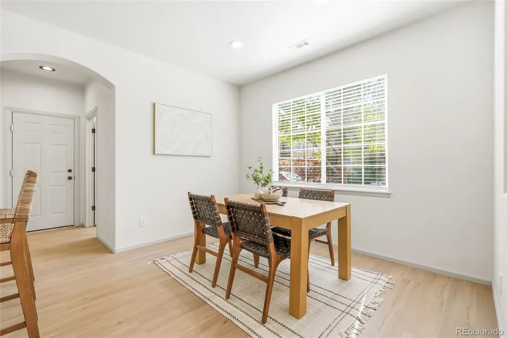 160 Granby Way Aurora CO 80011
