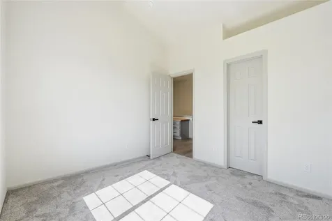160 Granby Way Aurora CO 80011