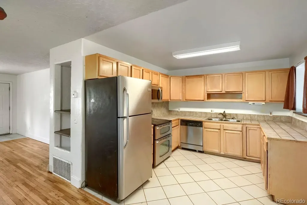 2201 W 55th Avenue Denver CO 80221