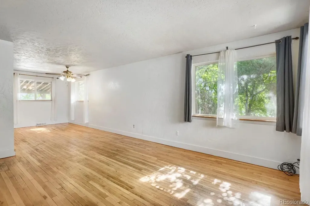 2201 W 55th Avenue Denver CO 80221