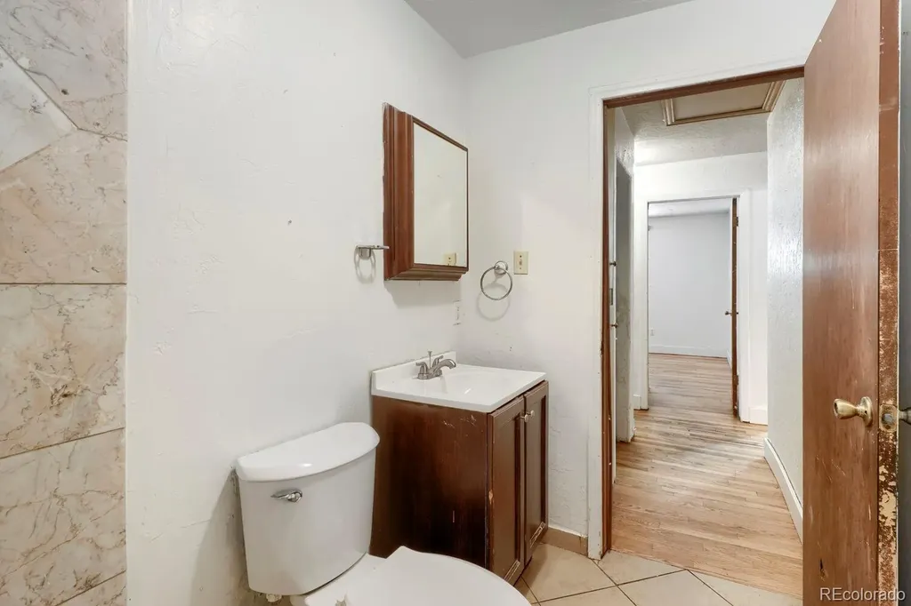 2201 W 55th Avenue Denver CO 80221