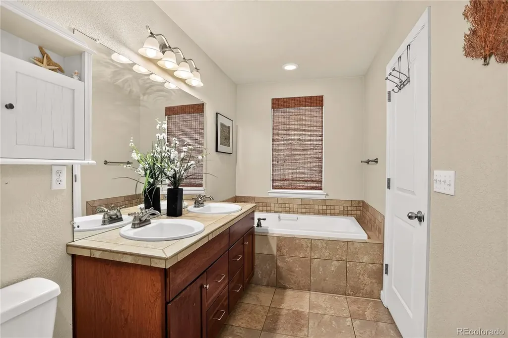 6907 W Virginia Place Denver CO 80226