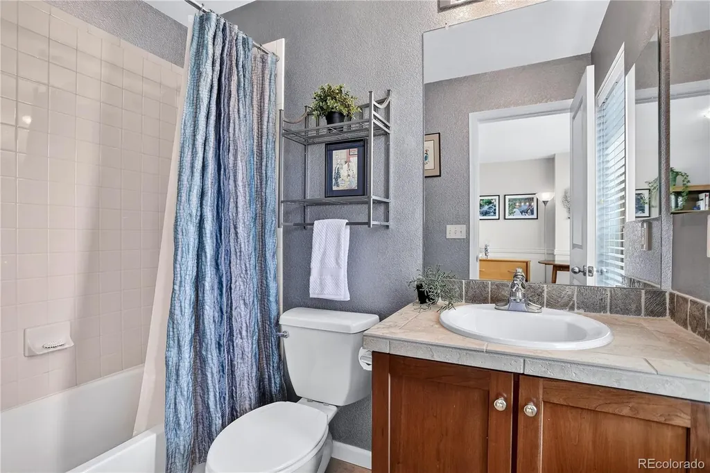 6907 W Virginia Place Denver CO 80226