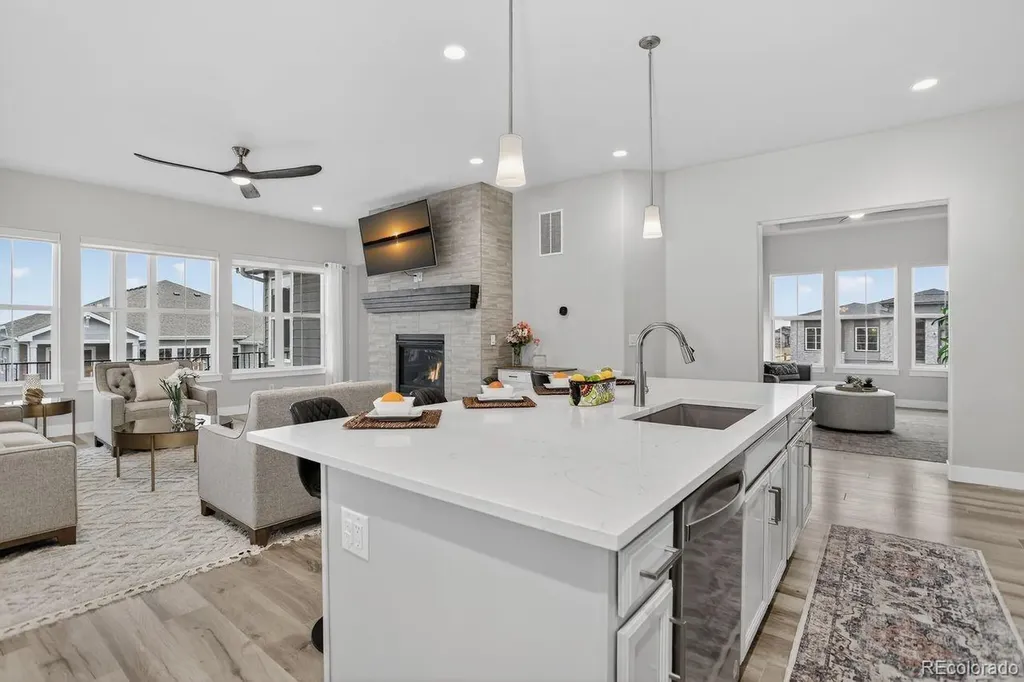 8823 S Quemoy Court Aurora CO 80016