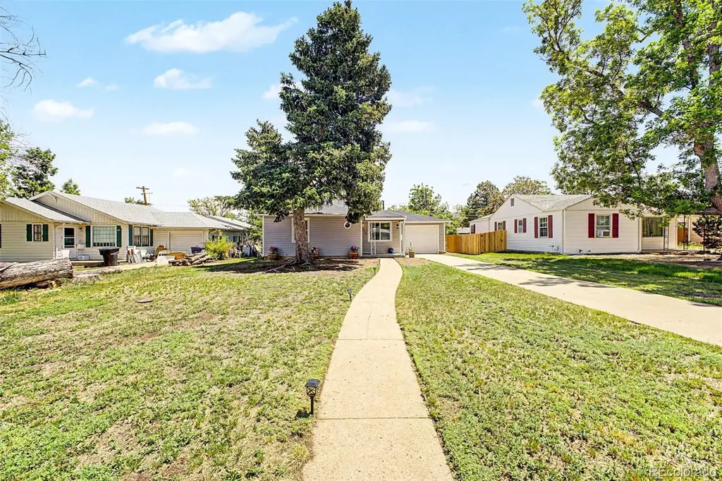 2758 S Irving Street Denver CO 80236