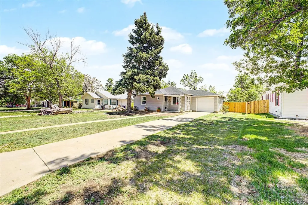 2758 S Irving Street Denver CO 80236
