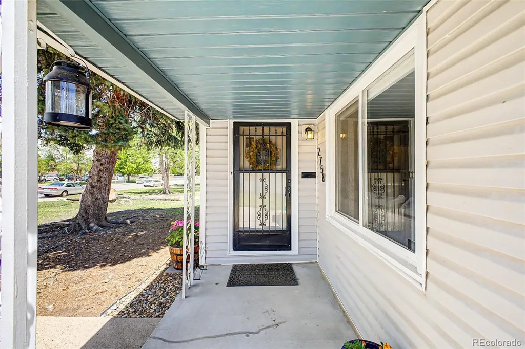 2758 S Irving Street Denver CO 80236