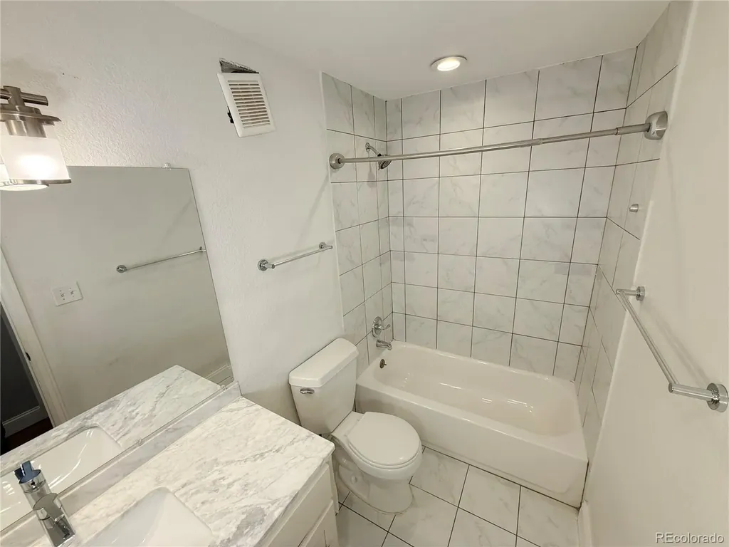 895 S Garrison Street Lakewood CO 80226
