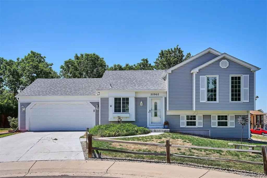 20960 E Ida Avenue Centennial CO 80015