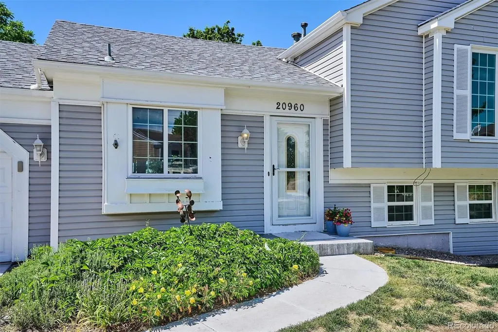 20960 E Ida Avenue Centennial CO 80015