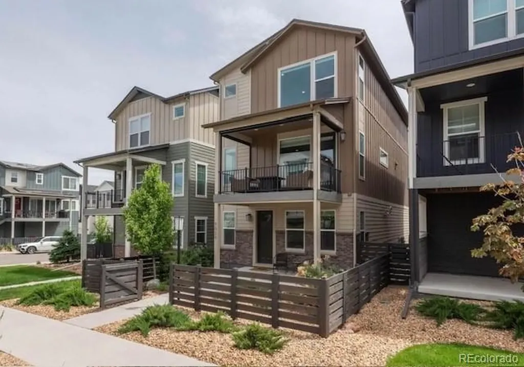 Highlands Ranch CO, 9029 Ramblestone Street