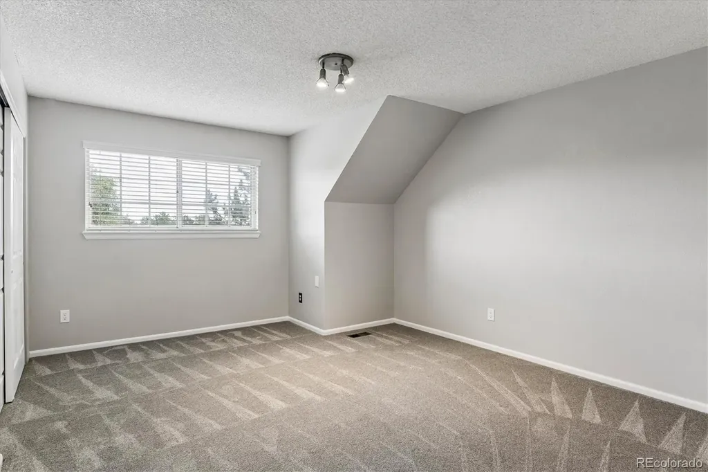 10417 Red Mountain W Littleton CO 80127