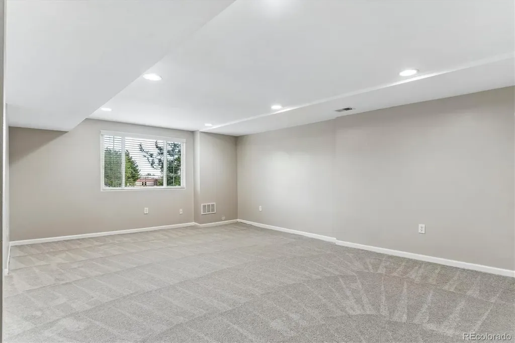 10417 Red Mountain W Littleton CO 80127