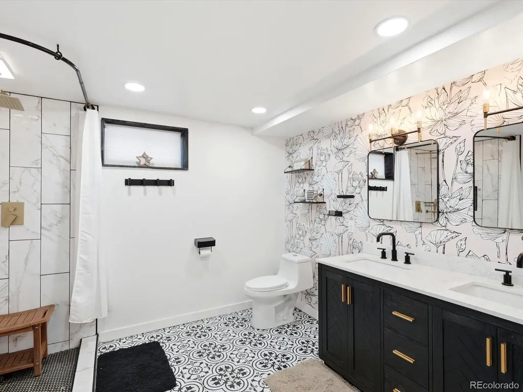 7415 W Polk Avenue Littleton CO 80123