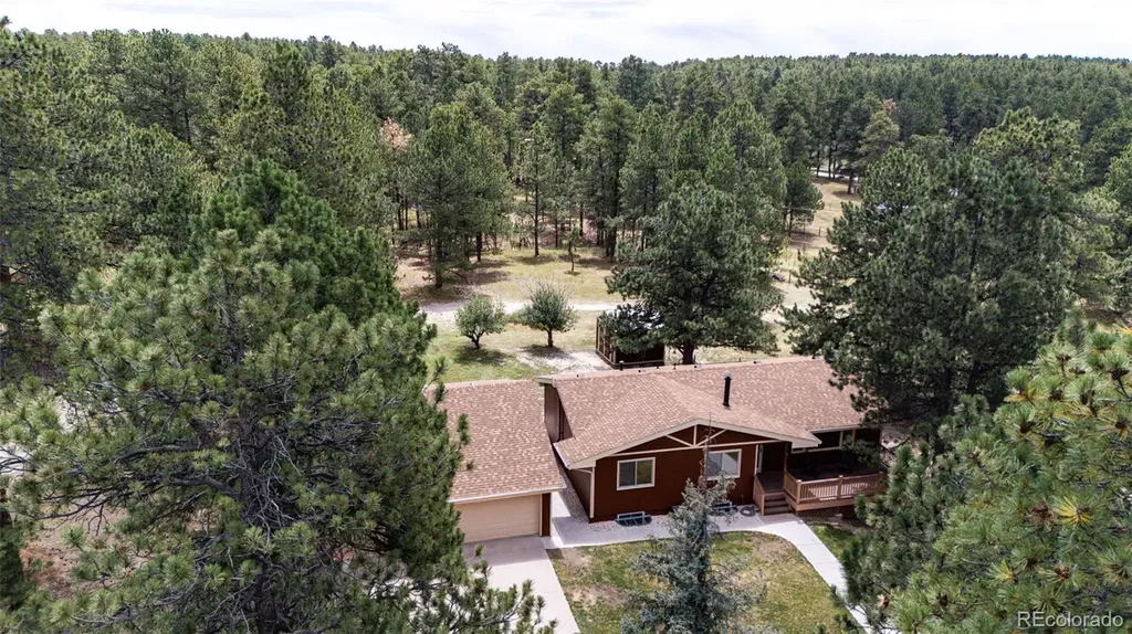 33802 Meadowlark Drive Elizabeth CO 80107