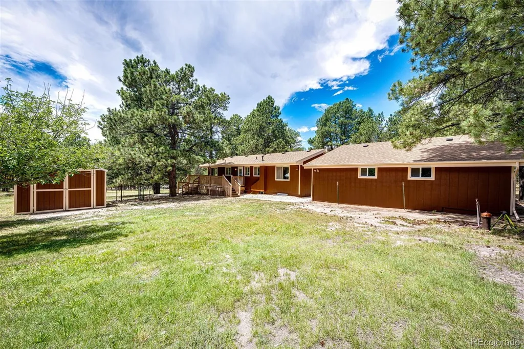 33802 Meadowlark Drive Elizabeth CO 80107